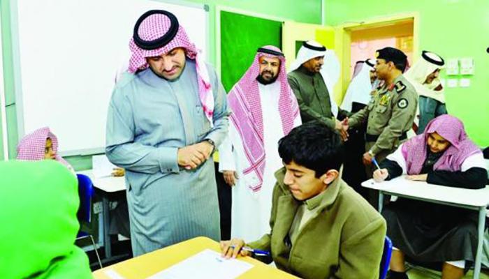 Governor visits Riyadh schools