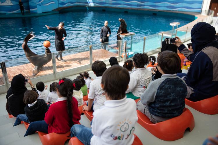 Tarfeeh Fakieh Hosts Children from The Help Center at Al Shallal Theme Park